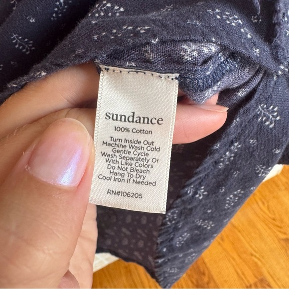 Sundance Navy Western Prairie Button Down Blouse Delicate Flower Print Size L - Picture 4 of 4